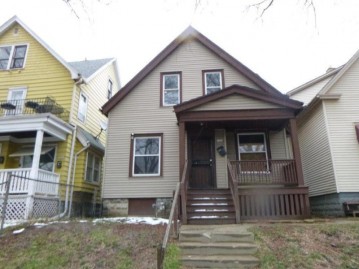 3224 N 24th Pl, Milwaukee, WI 53206-1211