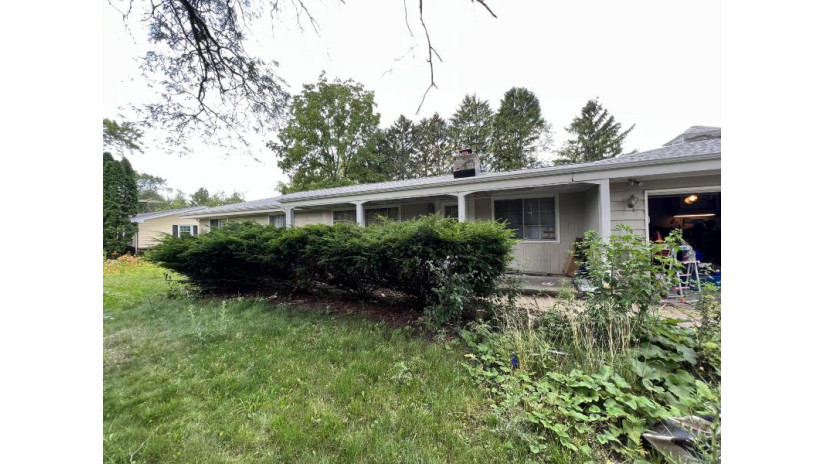 6137 S 121st St Hales Corners, WI 53130 by Premier Point Realty LLC $137,000