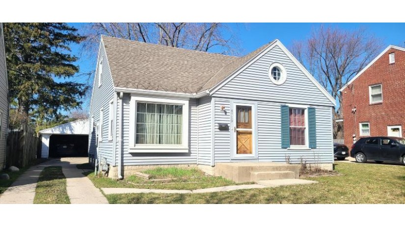 4719 N 57th St Milwaukee, WI 53218 by Porch Light Property Management & Real Estate - joe@porchlightproperty.com $142,000