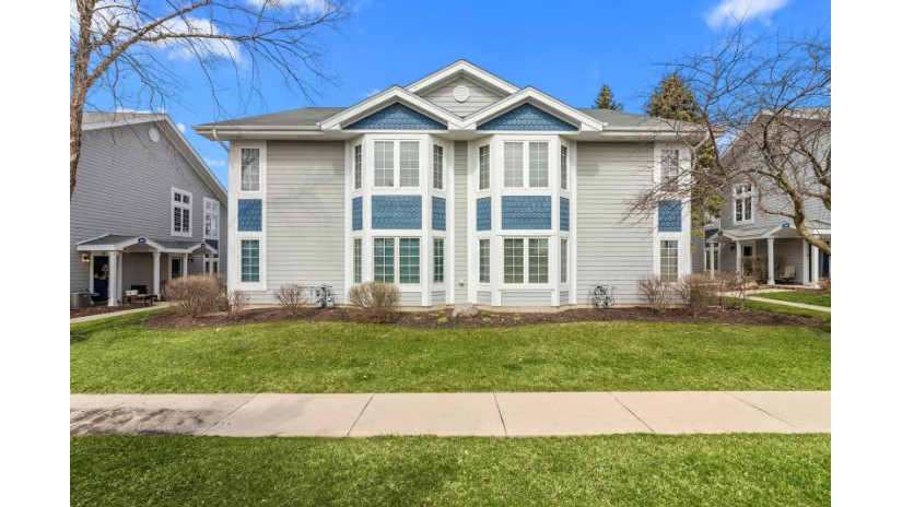 604 Geneva National Ave N 6-46 Geneva, WI 53147 by Compass Wisconsin-Lake Geneva $259,900