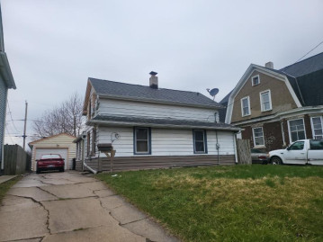 1314 Summit Ave, Racine, WI 53404