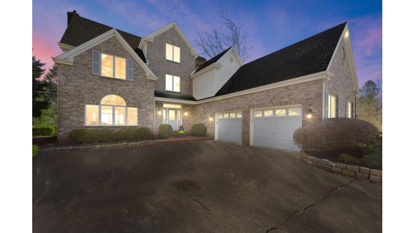 12232 N Lake Shore Dr Mequon, WI 53092 by Coldwell Banker Realty $1,095,000