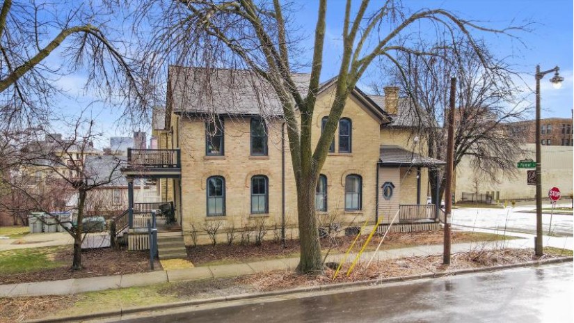 1750 N Palmer St Milwaukee, WI 53212 by Keller Williams Realty-Milwaukee North Shore $439,900