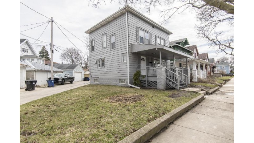 1319 Quincy Ave Racine, WI 53405 by Ruffolo Team Real Estate, LLC $165,000