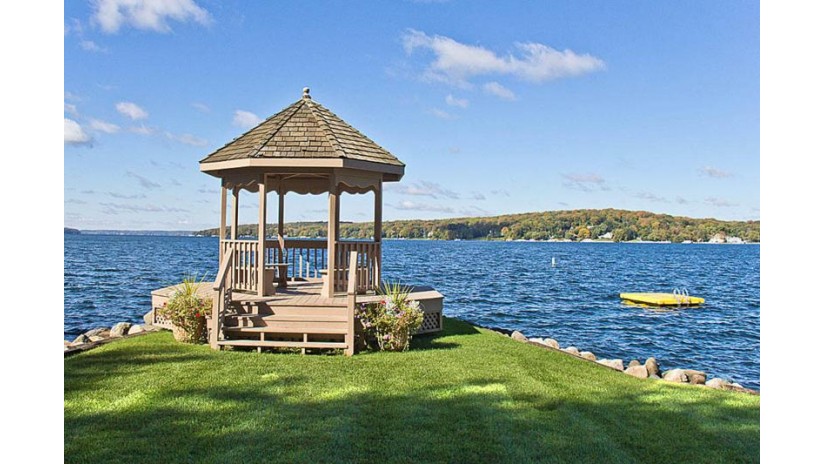 1120 S Lake Shore Dr 33 Lake Geneva, WI 53147 by Compass Wisconsin-Lake Geneva $1,525,000