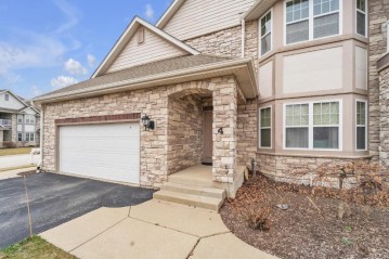 4666 Sagewood Cir 4, Pleasant Prairie, WI 53158-6533