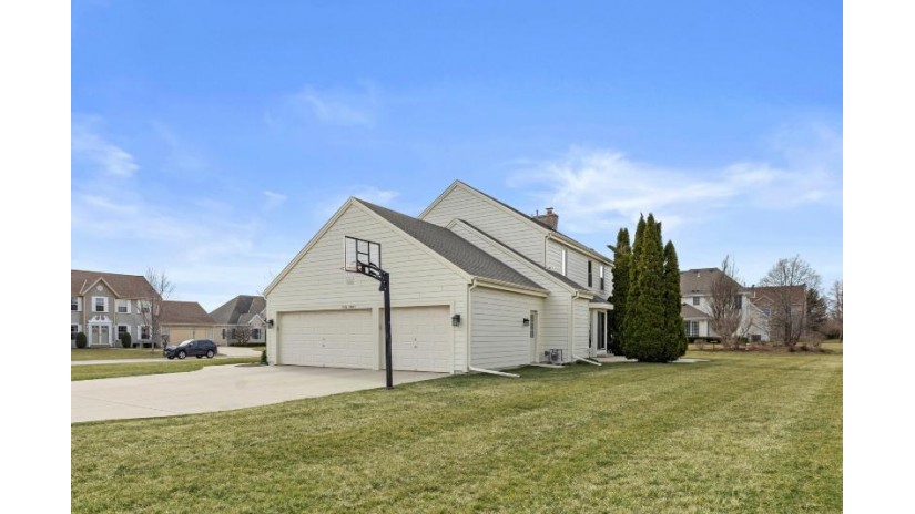 W129S9767 Champions Ct Muskego, WI 53150 by Keller Williams Realty-Milwaukee Southwest - 262-599-8980 $625,000