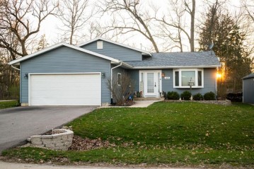 N1275 Cherry Dr, Bloomfield, WI 53128-1793