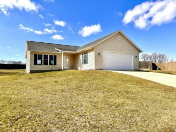 312 Lisa Ct, Baraboo, WI 53913