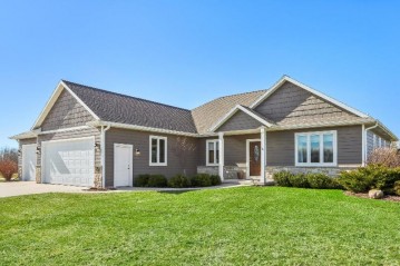 1639 Willow View Ct, Wilson, WI 53081