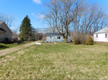 3332 Meachem Rd, Mount Pleasant, WI 53405-4666