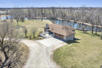 W3137 County Road V -, Lima, WI 53085-2928