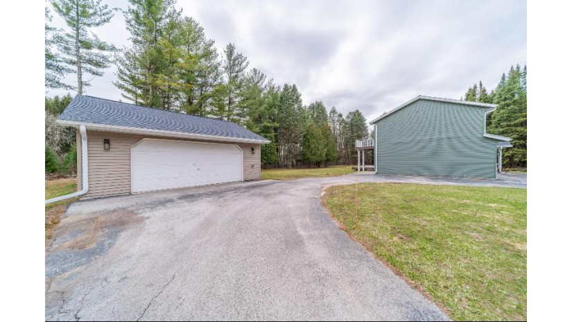 4939 Connemara Ct Sheboygan, WI 53083 by Pleasant View Realty, LLC $699,900