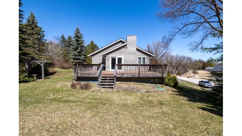 5361 Ponderosa Rd West Bend, WI 53095 by Leitner Properties $775,000