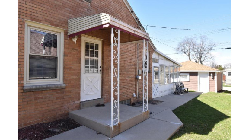 5710 W Morgan Ave Milwaukee, WI 53220 by Lannon Stone Realty LLC $289,900