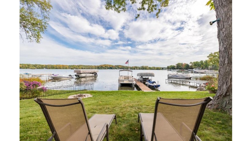 5648 W Lake Dr West Bend, WI 53095 by Leitner Properties $2,250,000