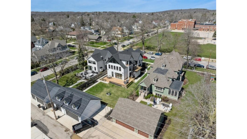 930 Geneva St Lake Geneva, WI 53147 by Berkshire Hathaway Starck Real Estate $2,850,000