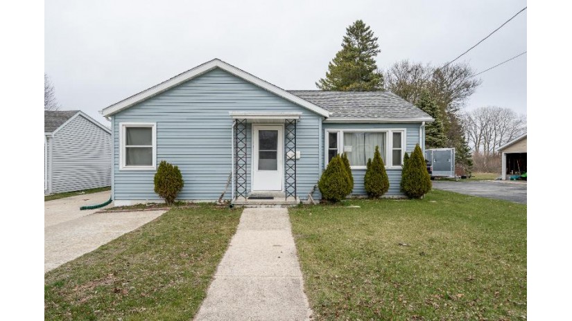 1601 Hawthorne Ave Two Rivers, WI 54241 by Century 21 Moves $225,000
