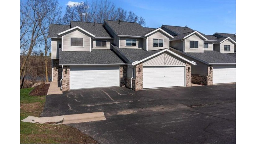 755 Green Bay Dr 1 Mayville, WI 53050 by Star Properties, Inc. - 262-674-1400 $275,000