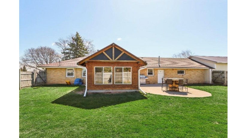 3427 Green Bay Rd Port Washington, WI 53074 by Brew City Realtors $499,900