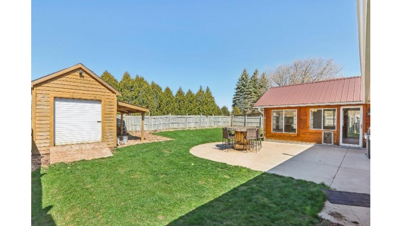 3427 Green Bay Rd Port Washington, WI 53074 by Brew City Realtors $499,900