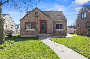 2450 S 60th St, West Allis, WI 53219