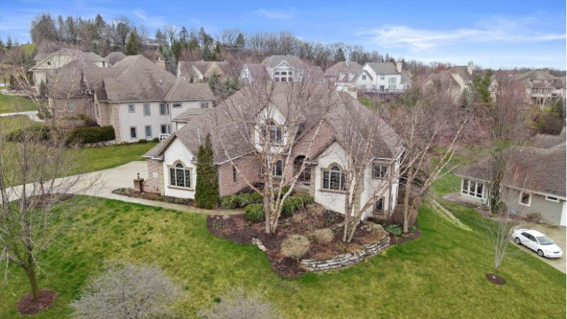 W216N5210 Golfview Dr Menomonee Falls, WI 53051 by First Weber Inc -NPW $968,500