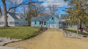 90 Congress St, Williams Bay, WI 53191