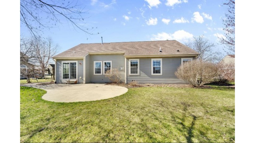 701 Creekside Dr West Bend, WI 53095 by Boss Realty, LLC $424,999