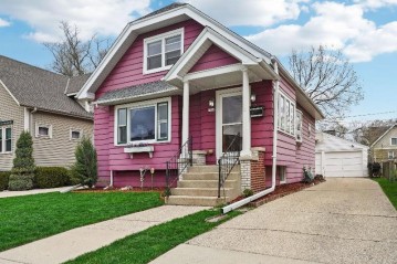 1960 S 80th St, West Allis, WI 53219-1004