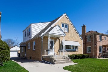 2408 Mitchell St, Racine, WI 53403