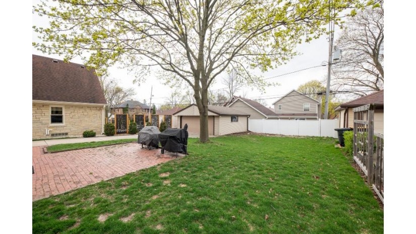 1911 N 84th St Wauwatosa, WI 53226 by Firefly Real Estate, LLC $399,900