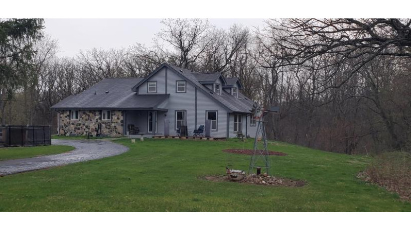 S106W36429 Matthew Ln Eagle, WI 53119 by Anderson Real Estate Services $799,900