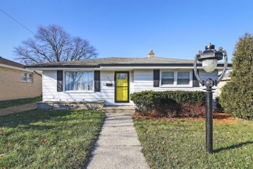 6122 49th Ave, Kenosha, WI 53142-1324