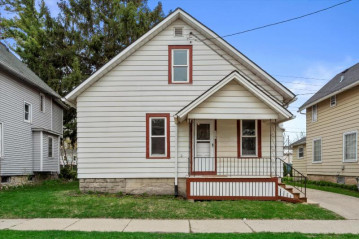 113 Cook St, Waukesha, WI 53186