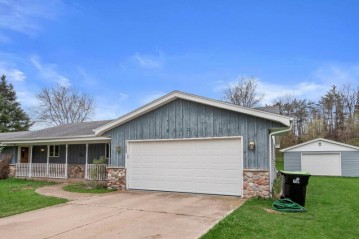 8710 Caldwell Rd, Waterford, WI 53149-8920