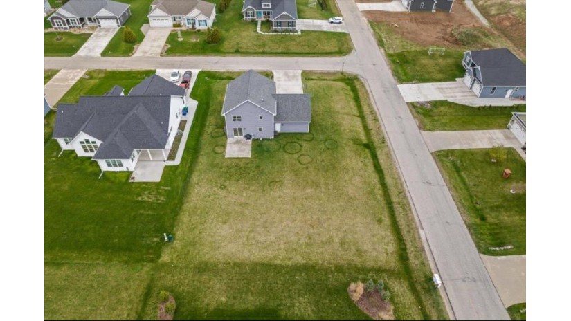 4509 Ashley Ln Sheboygan, WI 53083 by Pleasant View Realty, LLC $406,700