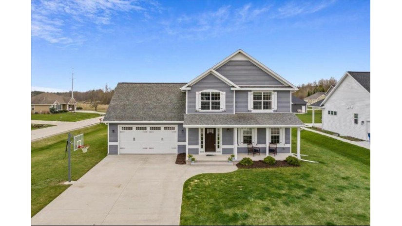 4509 Ashley Ln Sheboygan, WI 53083 by Pleasant View Realty, LLC $406,700