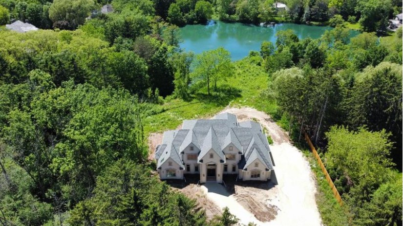 10031 N Range Line Rd Mequon, WI 53092 by Realty Executives - Integrity - hartlandfrontdesk@realtyexecutives.com $3,500,000