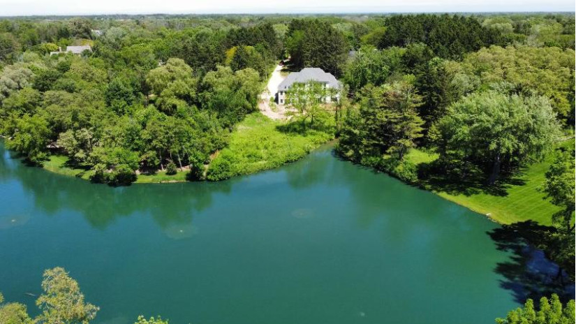 10031 N Range Line Rd Mequon, WI 53092 by Realty Executives - Integrity - hartlandfrontdesk@realtyexecutives.com $3,500,000