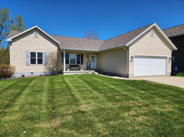 1138 W Rosemary Rd, Elkhorn, WI 53121-4298