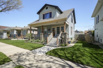 1245 Hayes Ave, Racine, WI 53405