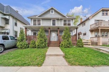 725 S 21st St, Milwaukee, WI 53204-1148