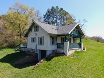 31058 Jaquish Hollow Rd, Ithaca, WI 53581