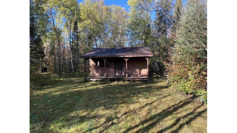 N8319 Summit Woods Lane Gleason, WI 54435 by Absolute Realtors - Phone: 715-610-4590 $729,000