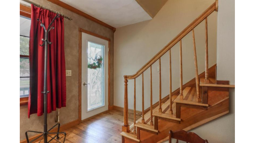 1323 East 17th Street Marshfield, WI 54449 by Nexthome Hub City - Phone: 715-207-9300 $232,500