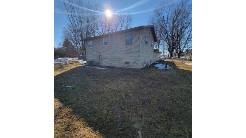 3981 4th Street Amherst Junction, WI 54407 by First Weber - homeinfo@firstweber.com $159,900