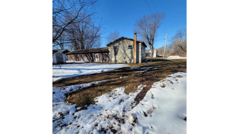 3981 4th Street Amherst Junction, WI 54407 by First Weber - homeinfo@firstweber.com $159,900