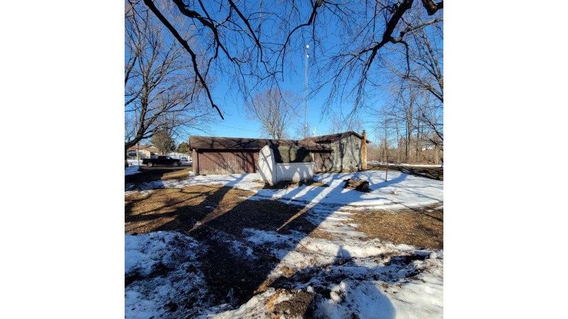 3981 4th Street Amherst Junction, WI 54407 by First Weber - homeinfo@firstweber.com $159,900