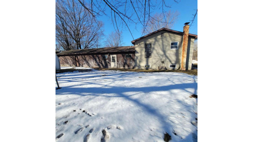 3981 4th Street Amherst Junction, WI 54407 by First Weber - homeinfo@firstweber.com $159,900